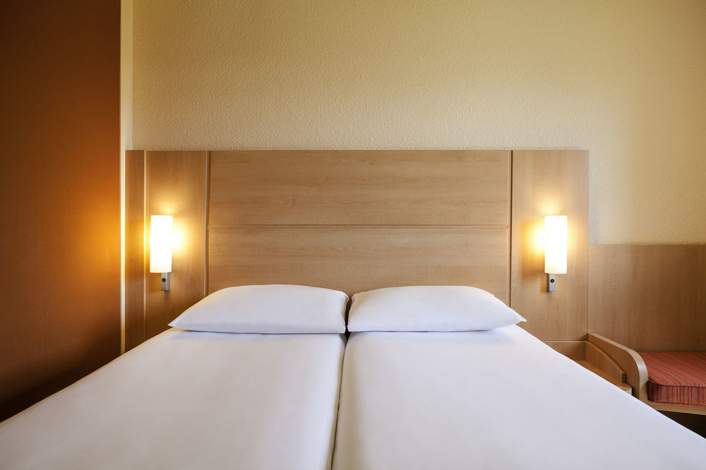Ibis Hotel Brussels Off Grand'Place Exterior photo